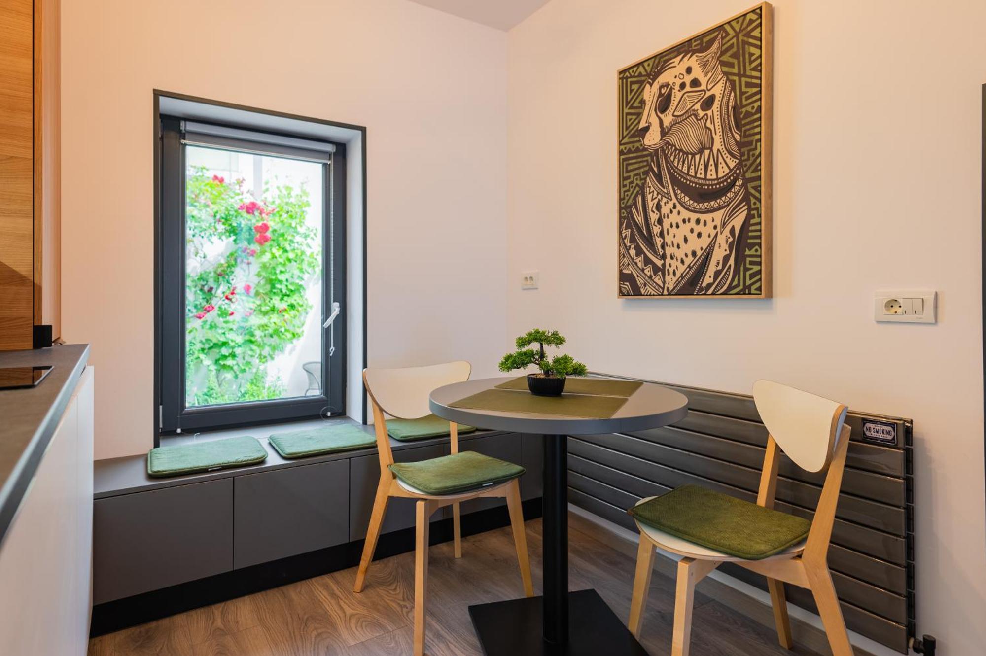 Fun House - Comfortable Stay With Garden And Near Parking บราชอฟ ภายนอก รูปภาพ
